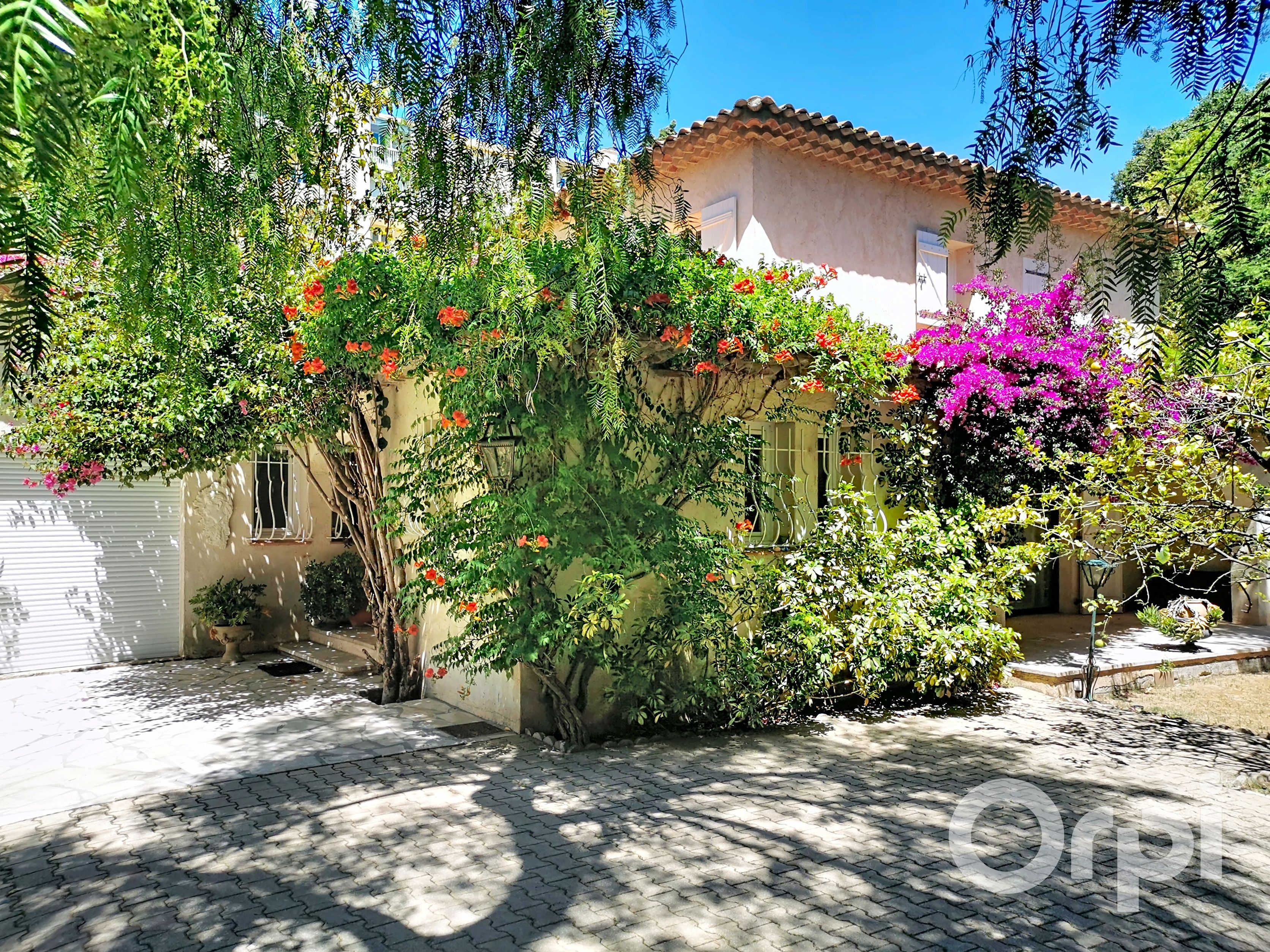 Maison-Villa - TOULON