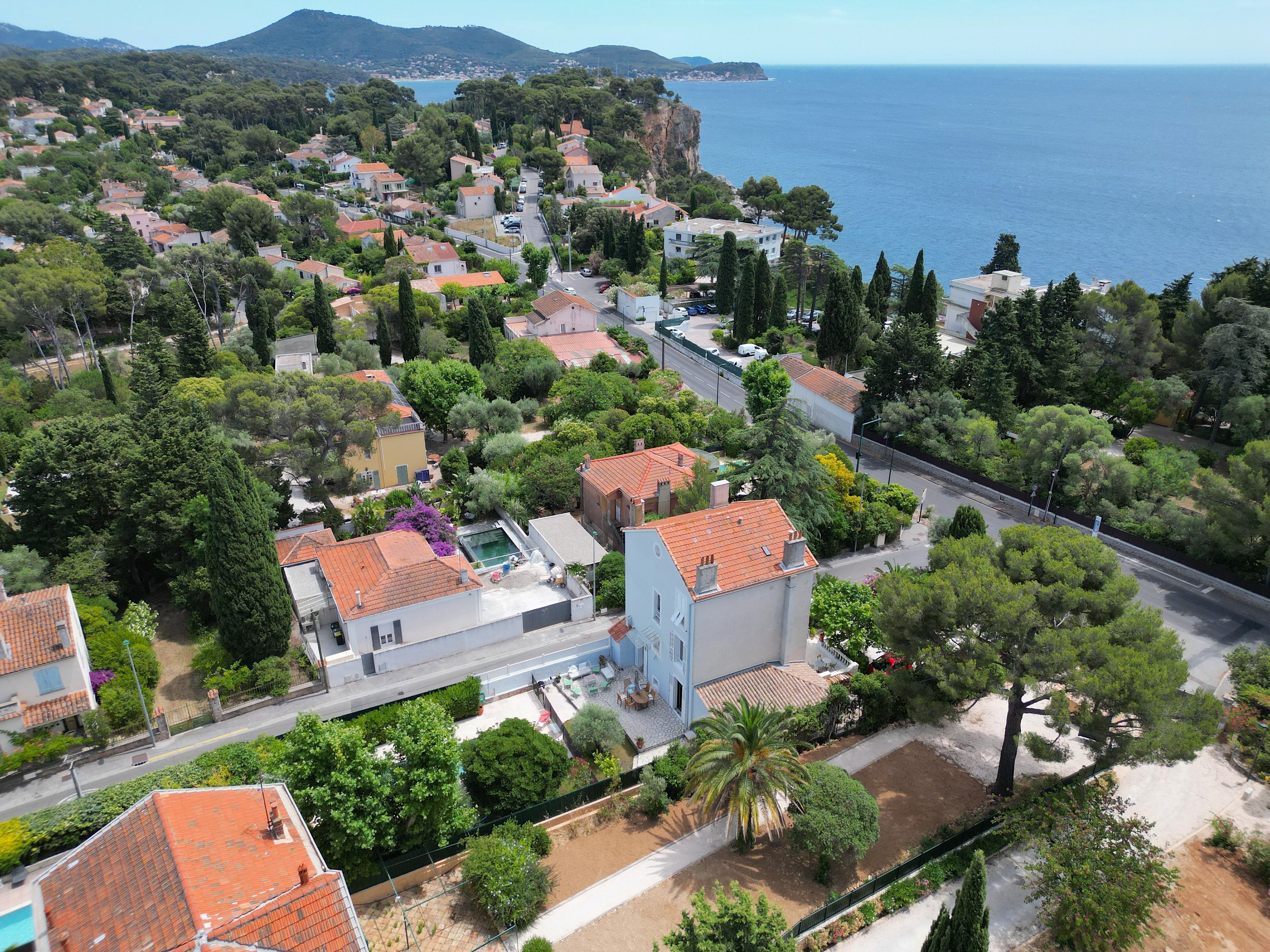 Terrain - LA GARDE